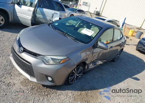 2016 Toyota Corolla Le Plus z USA, uszkodzony, nr VIN 5YFBURHE4GP368473